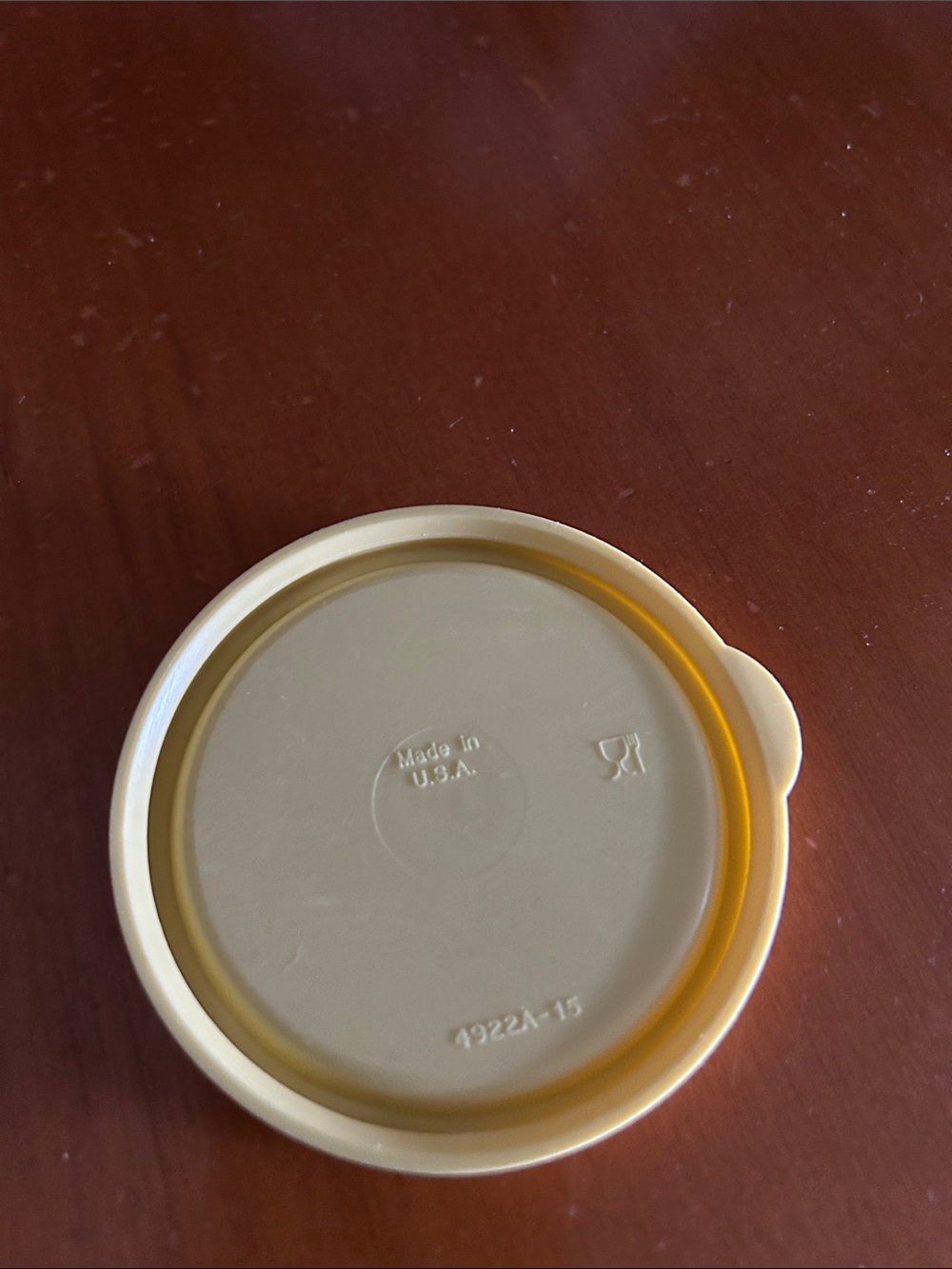 Tupperware Yellow Lid - Picture 3 of 3